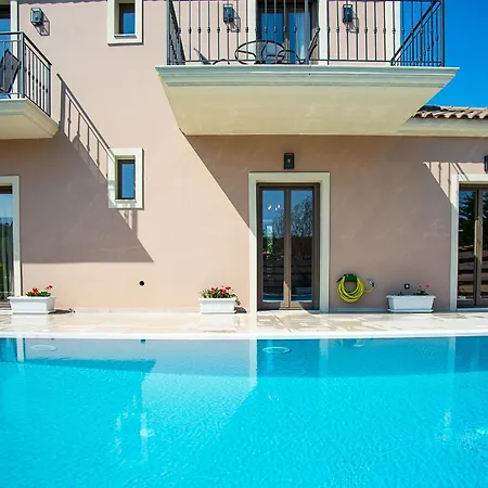Luxury Emily Villa
